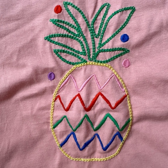 MINI BODEN PINEAPPLE EMBROIDERED TOP. NEVER WORN - Picture 2 of 4